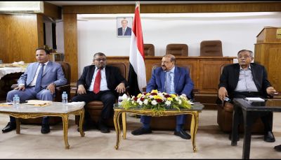 البرلمان يحمل السلطة المحلية بحضرموت مسؤولية عرقلة لجان مكافحة الفساد ويؤكد ""ما جرى يهدد الدولة ويكرس الفوضى"