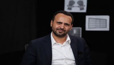 الصحفي عمران: محاضرات المجرم عبدالملك الحوثي أداة لتعذيب المختطفين في رمضان ومحاولة لغسل الأدمغة
