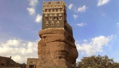 بينها المشهد الثقافي ودار حجر بصنعاء.. اليونسكو تُدرج 26 موقعًا ثقافيًا وطبيعيًا جديدًا في القائمة التمهيدية للتراث العالمي