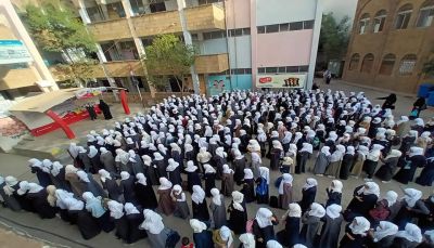 مكتب التربية في مأرب يقر تخفيض الرسوم الدراسية بالمدارس الأهلية والخاصة 30%