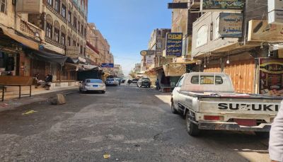 وسط استياء شعبي واسع من استمرار المليشيا الحوثية في فرض جبايات وإتاوات غير قانونية على مختلف القطاعات الاقتصادية، ما فاقم الأوضاع المعيشية الصعبة في المناطق الخاضعة لسيطرتها