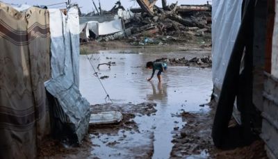 ووفاة 16 بينهم أطفال.. مئات الآلاف يواجهون خطر الغرق جرّاء العاصفة في قطاع غزة