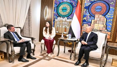 العليمي: ملتزمون بإنفاذ القرارات السيادية للدولة ونحذّر من تداعيات التمرد المسلح