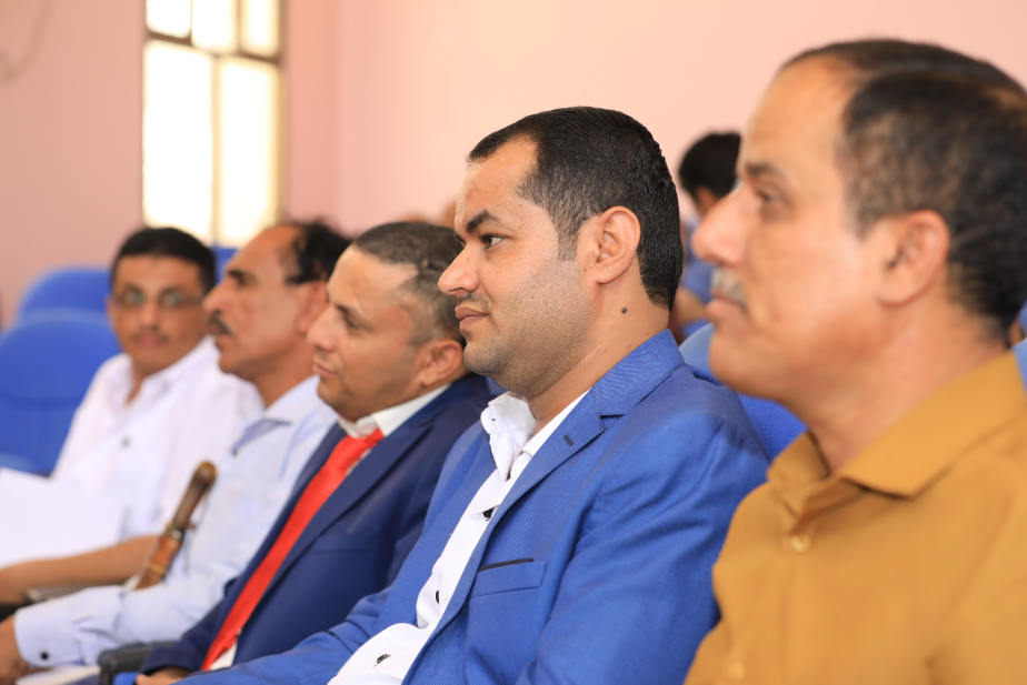 بالصور.. "حصاد خمس سنوات من انقلاب الحوثي" في ندوة لمركز العاصمة الإعلامي بمأرب