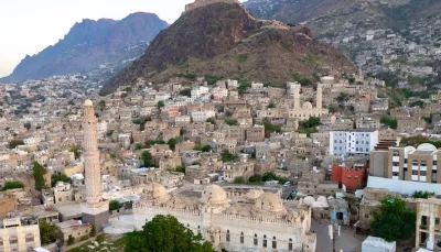 تعز: تنفيذ حملة ميدانية للرقابة على الأسواق والصيدليات وتشكيل لجنة لضبط الأسعار