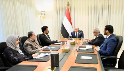 الرئيس العليمي: الدولة لن تسمح باستمرار نهج الابتزاز والتهديد والوعيد ومصادرة قرار الحرب والسلم
