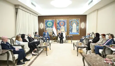 الرئيس العليمي: لا تهدئة مستدامة دون استعادة مؤسسات الدولة