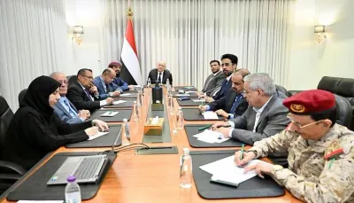 مجلس الدفاع الوطني يؤكد قدرة الدولة على استعادة المبادرة وعدم السماح بتحويل الساحل اليمني إلى منصة لابتزاز العالم
