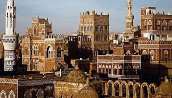 صلاة التراويح في صنعاء.. بين مضايقات المليشيا وإصرار "المواطنين" على أدائها
