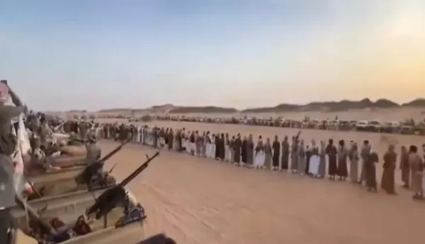 قبائل حاشد تصل "مطارح الكرامة" في الجوف وقيادات قبلية تؤكد الاستعداد لمواجهة الحوثيين