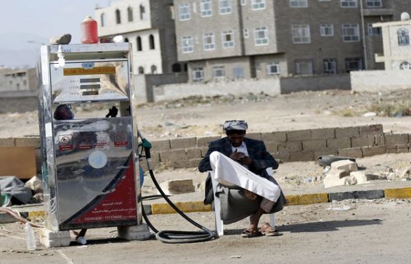 ميليشيا الحوثي تنهب "ديزل" قدمته منظمة دولية مخصص لضخ المياه في صنعاء