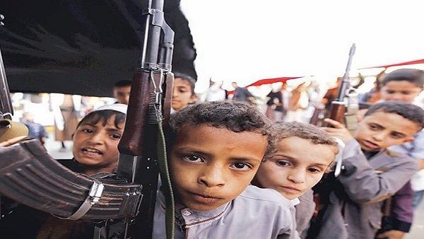 المليشيات تضم دفعة جديدة من أطفال صنعاء للقتال في صفوفها