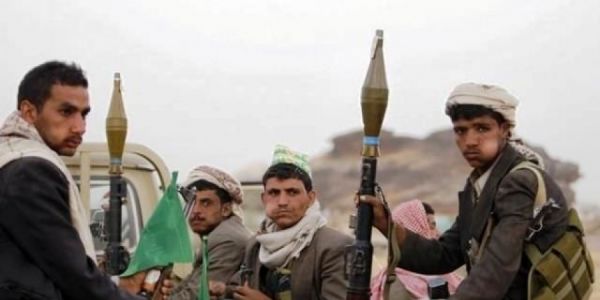 وزارة النفط تحذر شركات دولية من التعامل مع الحوثيين