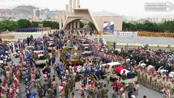 خبير عسكري يكشف  لـ"العاصمة أونلاين": أسباب دفن المليشيا لـ"الصماد" جوار ضريح الجندي المجهول