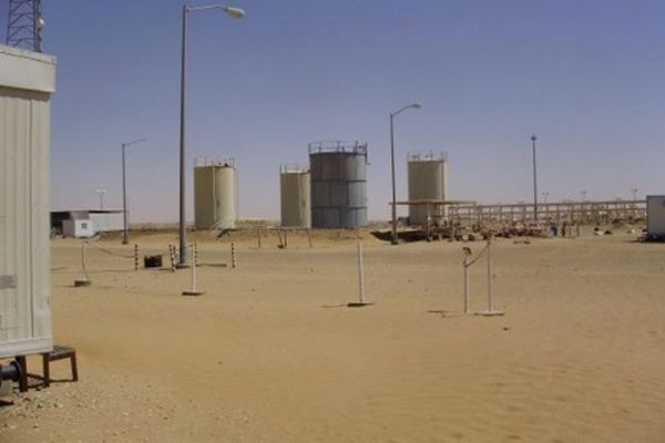 وزارة النفط تعلن بدء الإنتاج من حقول العقلة بمحافظة شبوة