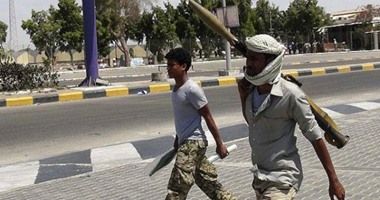 الحوثيون يدفعون بحراسهم الشخصيين إلى جبهات القتال لسد العجز