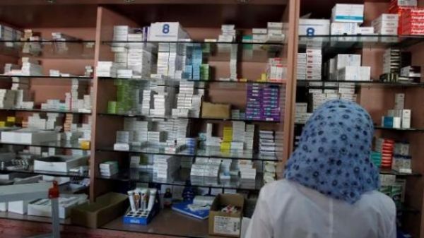 مليشيات الحوثي تفرض إتاوات على شركات الأدوية بصنعاء وتهددها بالإغلاق