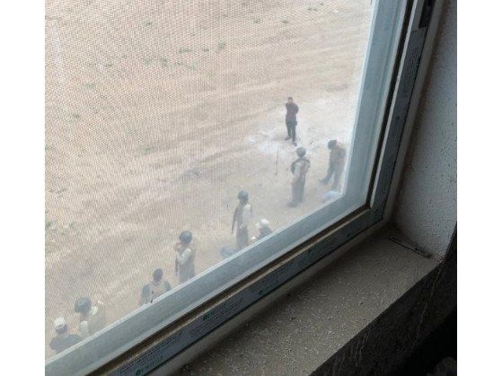حراسة مبنى برنامج الأمم المتحدة بصنعاء تعتدي على محتجين من سكان الحي المجاور