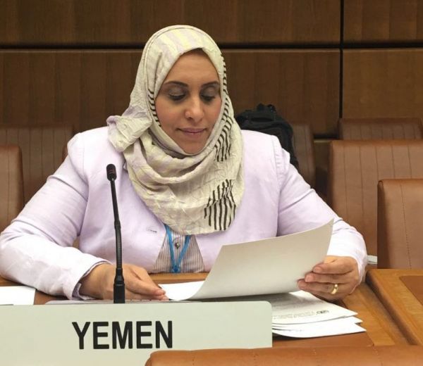 وزيرة يمنية: مليشيات الحوثي جندت أكثر من 23000 طفل للقتال في صفوفها