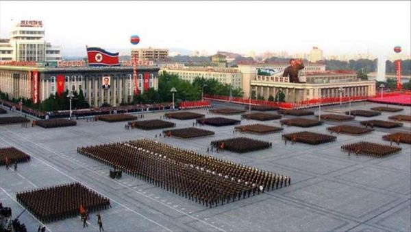 للمرة الأولى بكوريا الشمالية.. عرض عسكري بلا صواريخ باليستية