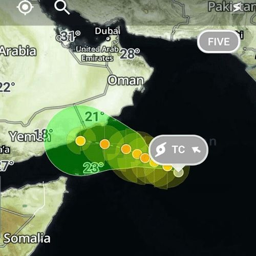 الأرصاد تنذر من مخاطر عاصفة مدارية قبالة السواحل الجنوبية لليمن