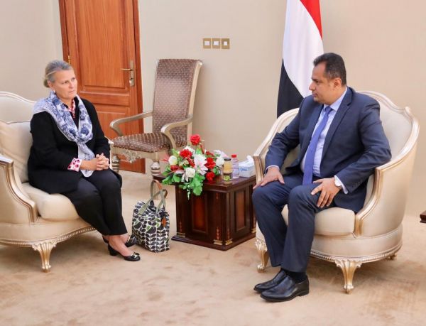 رئيس الوزراء: عمل المنظمات الأممية من صنعاء تسبب بقصور في أدائها