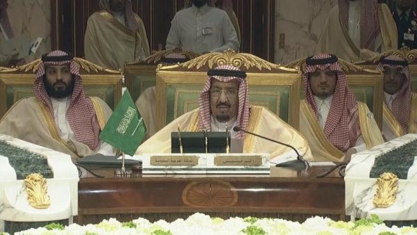 الملك سلمان: المرجعيات الثلاث أساس الحل في اليمن