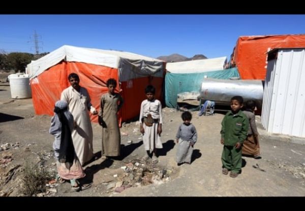 مقتل سبعة مدنيين في قصف حوثي على مخيم للنازحين بحجة