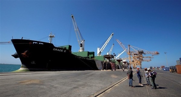 مليشيات الحوثي تحتجز سفينة تابعة للأمم المتحدة وتمنعها من مغادرة ميناء الحديدة