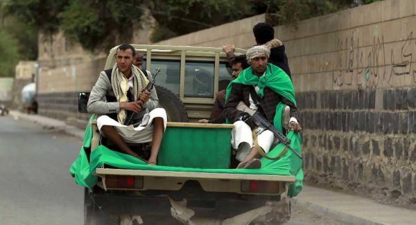 كيف حول الحوثيون اختطاف الأجانب إلى ورقة لمساومات سياسية ومالية؟