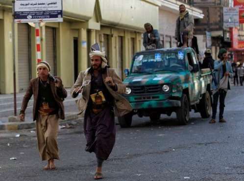 الحوثيون يعتدون على مدير وكالة سفريات بصنعاء وينهبون سيارته