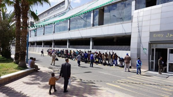 الهجرة الدولية تجلي 177 مهاجراً اثيوبياً عبر مطار صنعاء