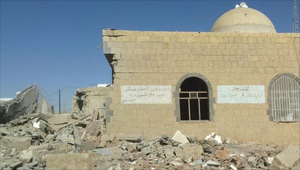 مليشيا الحوثي تعتدي على مصلين وتمنعهم من صلاة التراويح شمال صنعاء