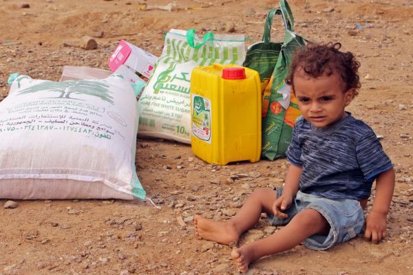 هكذا يستغل الحوثيون المساعدات الدولية في تركيع وتجويع اليمنيين