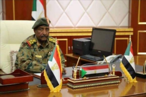 رئيس المجلس العسكري السوداني يجدد دعم بلاده للشرعية اليمنية