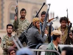 مليشيا الحوثي تعتدي على منزل مواطن وتختطف نجله بصنعاء