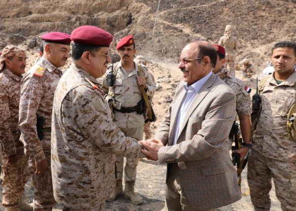 عقب وصوله مأرب.. نائب الرئيس: عزيمة اليمنيين كفيلة بقطع مخالب إيران