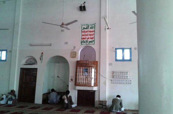 في زمن الحوثيين.. خطبة مسجلة بدلاً عن خطيب الجمعة بأحد مساجد صنعاء