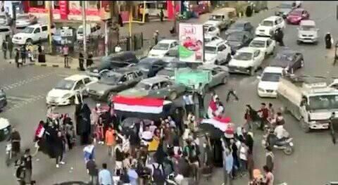 احتفاء شباب العاصمة صنعاء بذكرى ثورة 26 سبتمبر يربك الحوثيين