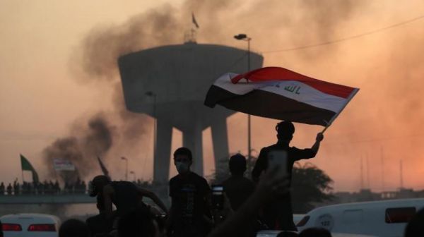  تصاعد احتجاجات العراق وقطع الانترنت واقتحام مباني 4 محافظات
