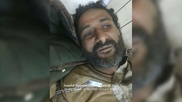 اعترافات خطيرة لـ"حوثي منشق": الجريح في جبهاتهم يتم الإجهاز عليه وجثث القتلى تحرق بالديزل