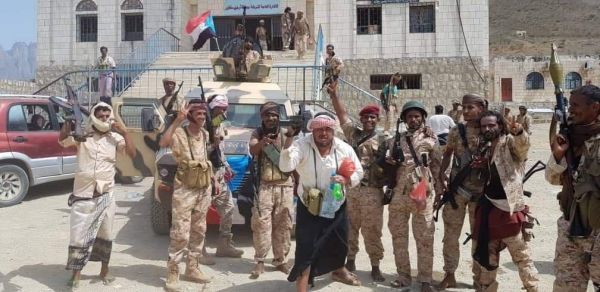 مصدر حكومي: ميليشيا الانتقالي نفذت انقلاباً مكتمل الأركان بسقطرى