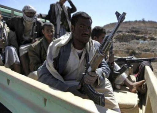 مليشيات الحوثي تداهم قرى في ريف صنعاء وتختطف 30 مواطناً