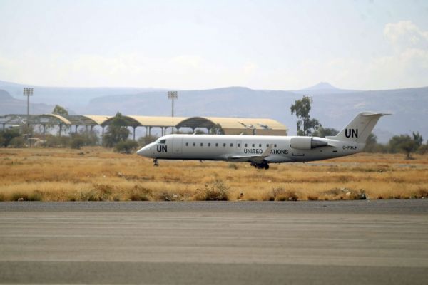 طائرة أممية ثانية تنقل فوج جديد من المرضى اليمنيين من الأردن الى مطار صنعاء