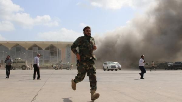 أمانة العاصمة وسلطات عدد من المحافظات تدين الجريمة الإرهابية التي استهدفت مطار عدن