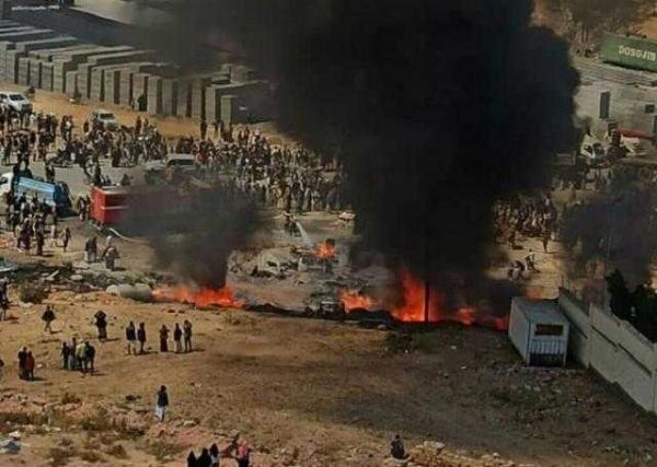  حريق هائل يلتهم مستودعاً لتخزين وقود السوق السوداء التابعة لمليشيات الحوثي بصنعاء