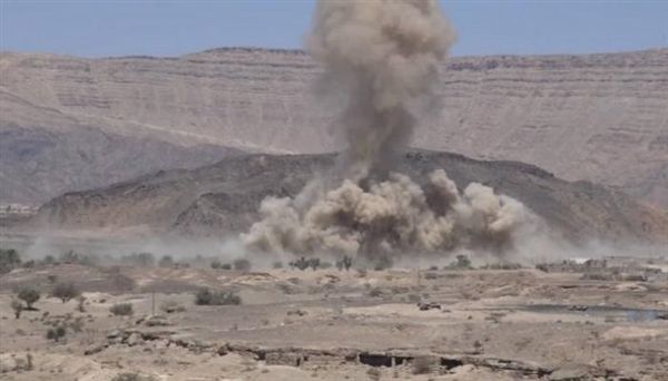 الجيش ينّكل بالمليشيات الحوثية.. مقتل العشرات وتدمير آليات في جبهات الجدعان وصرواح غربي مأرب