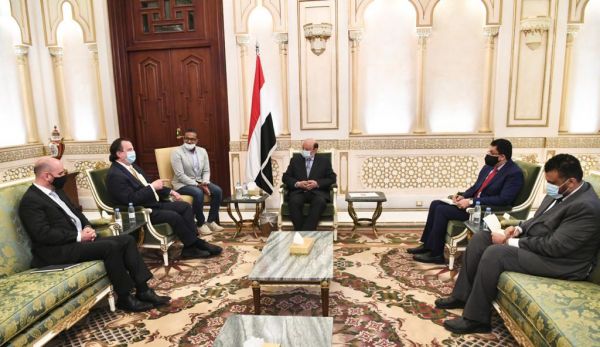 الرئيس هادي يدعو المنظمات الدولية نقل مكاتبها إلى عدن