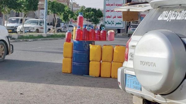 جرعة حوثية على أسعار البنزين مضافة لجوع وفقر ومعاناة سنين الانقلاب المدعوم إيرانياً