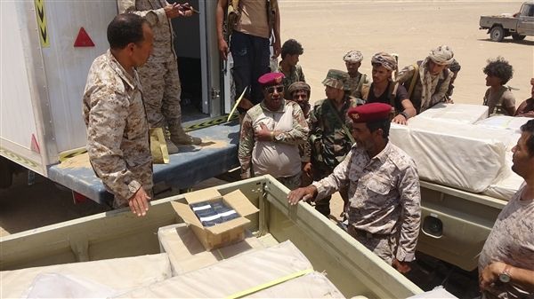الجيش يحبط تهريب أكثر من 20 ألف جواز سفر كانت في طريقها لميليشيات الحوثي بصنعاء